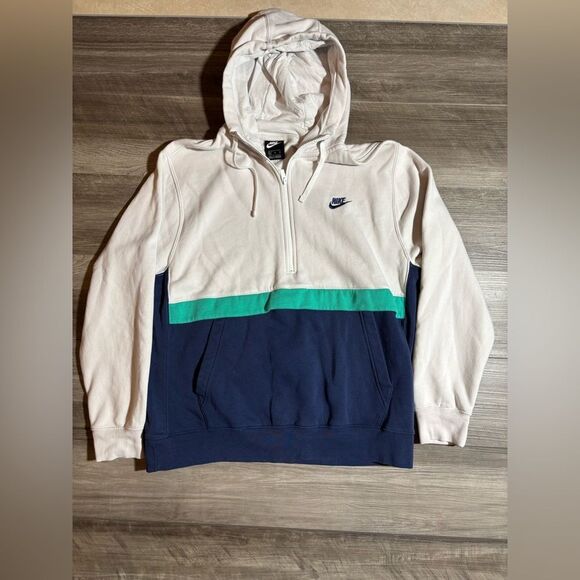 Women’s white Nike 1/4 zip up pullover size XL Running Gym Training Sweater - Picture 1 of 3